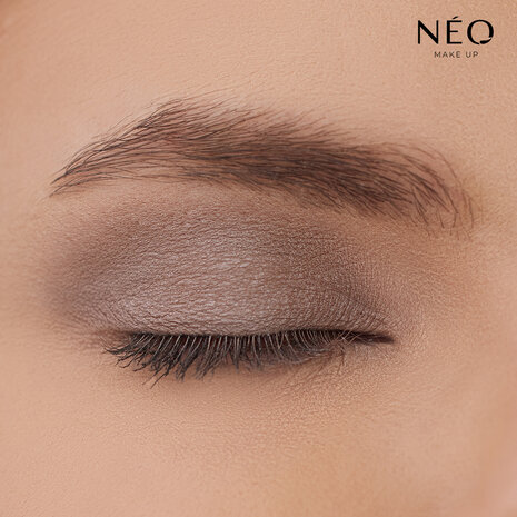 Intense Serum Comfort Loose Eyeshadow 04