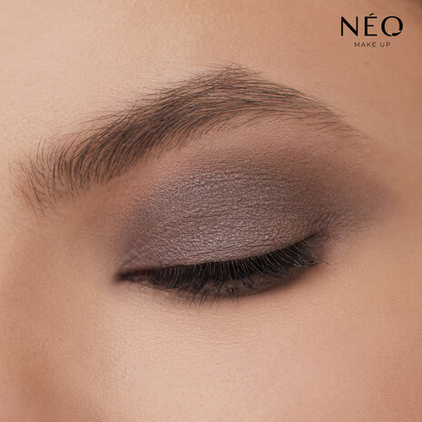 Intense Serum Comfort Loose Eyeshadow 06